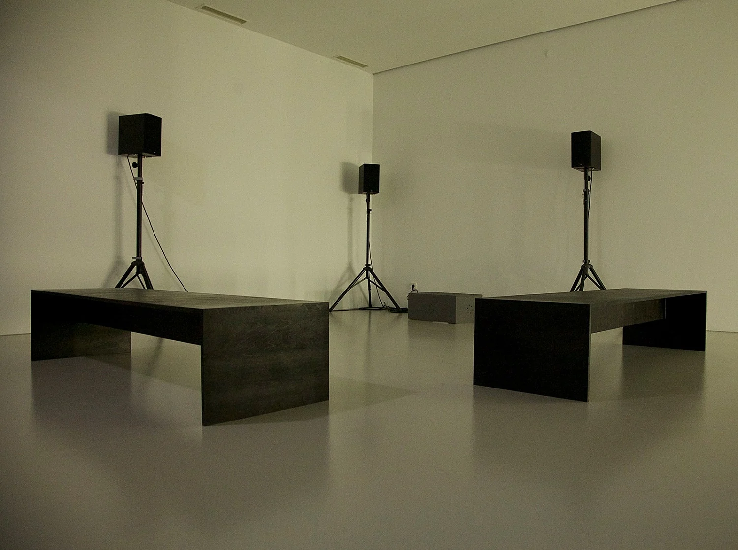 Farafra — Willem de Rooij — Exhibitions — Galerie Buchholz — Image 04