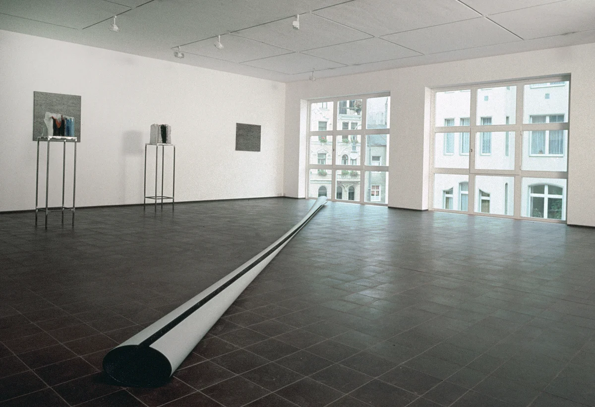 Isa Genzken 1989 — Isa Genzken — Exhibitions — Galerie Buchholz — Image 04