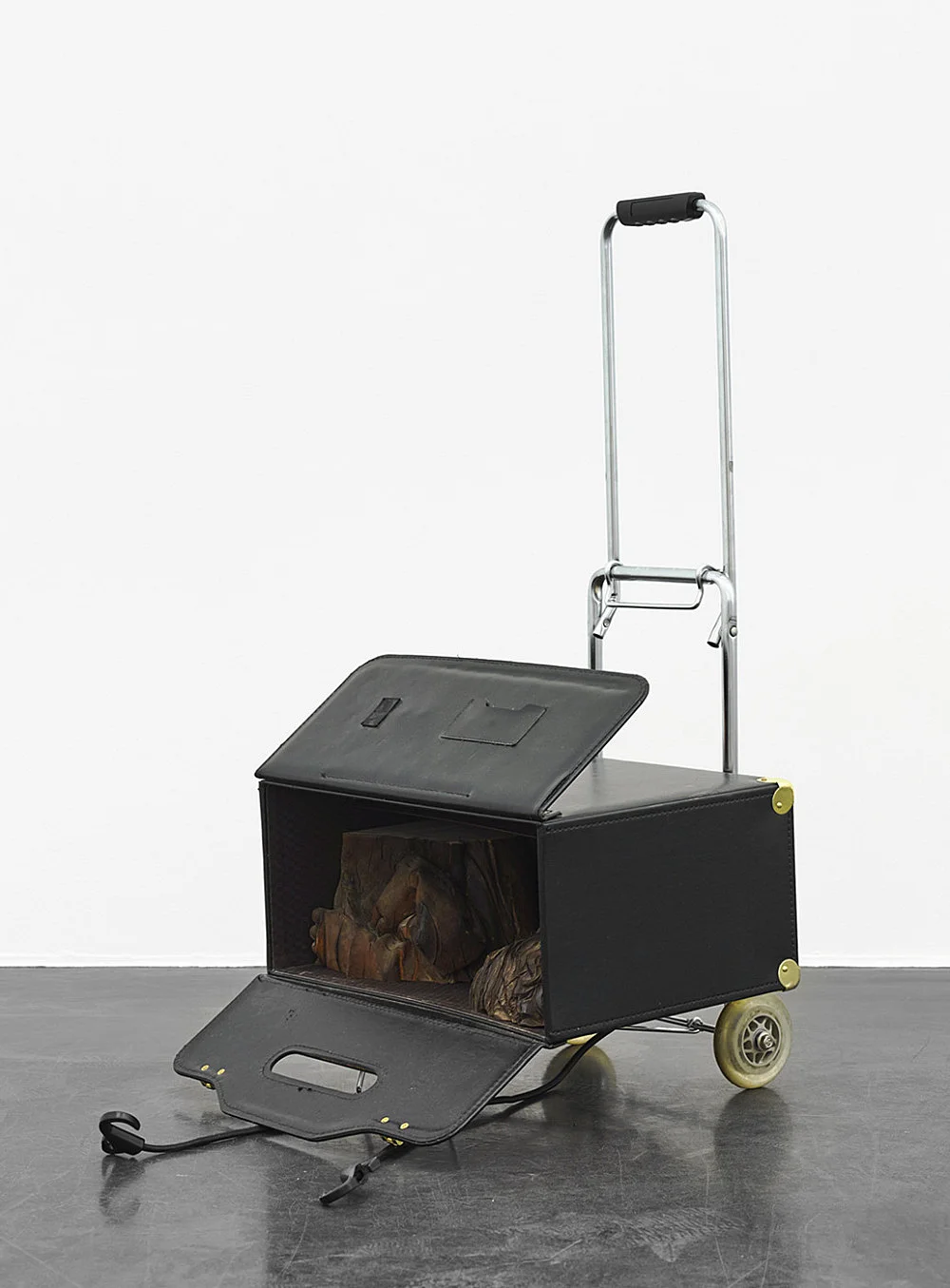 Danh Vo Peter Hujar, Köln 2015 — Danh Vo Peter Hujar — Exhibitions — Galerie Buchholz — Image 00