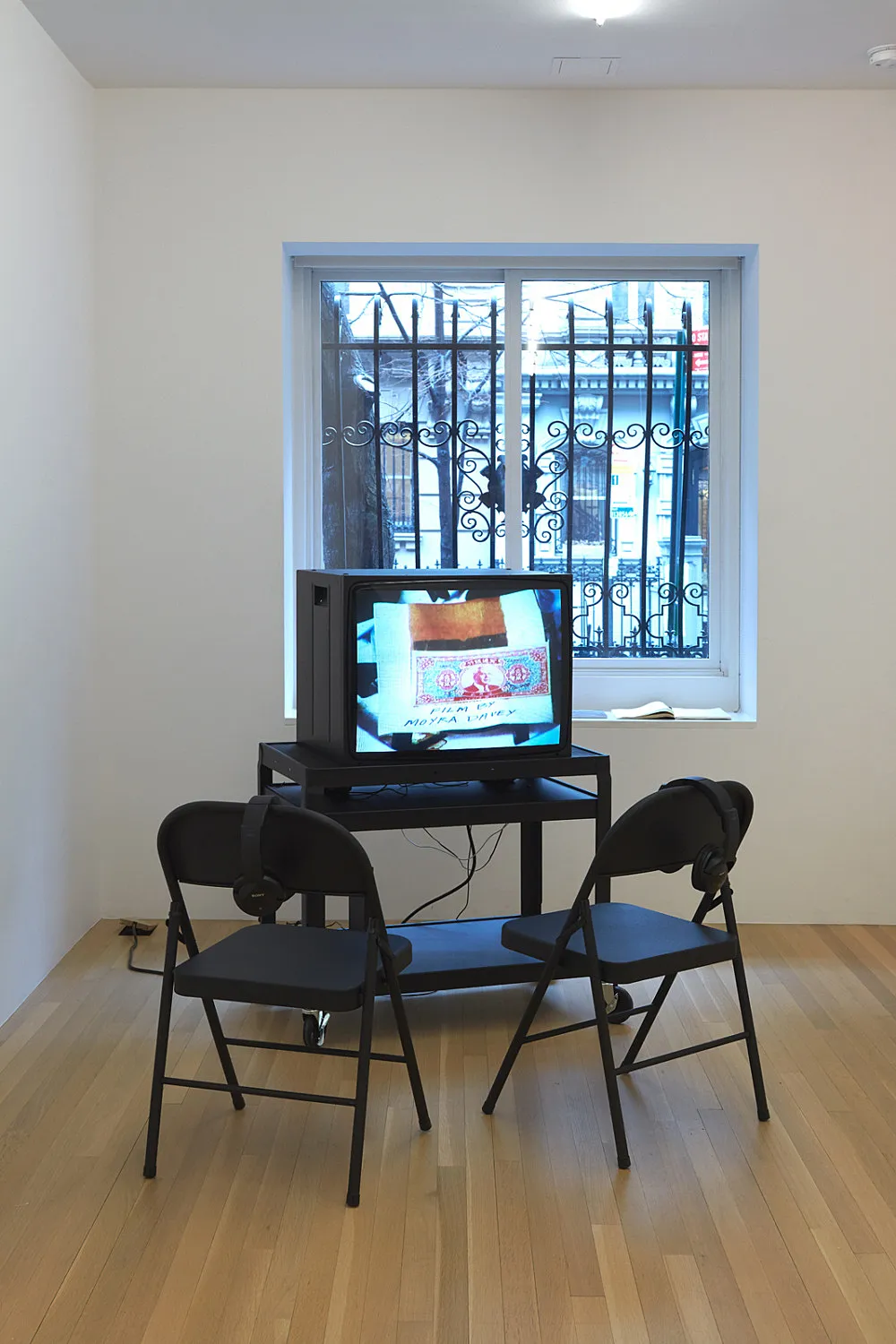 1943 — Moyra Davey — Exhibitions — Galerie Buchholz — Image 04