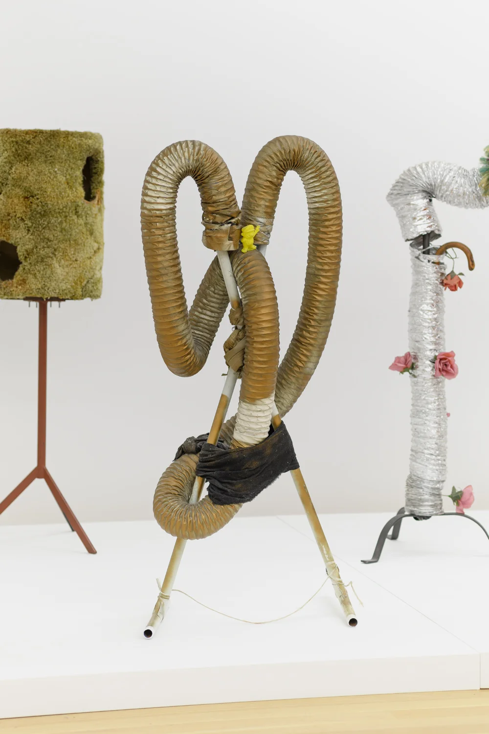 Exhibition curated by Scott Portnoy — Curtis Cuffie — Exhibitions — Galerie Buchholz — Image 00
