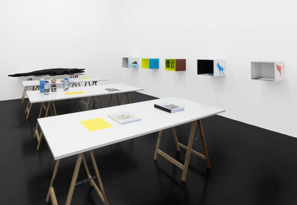 Food chain incl. prehistoric animals — Henrik Olesen — Exhibitions — Galerie Buchholz — Image 00