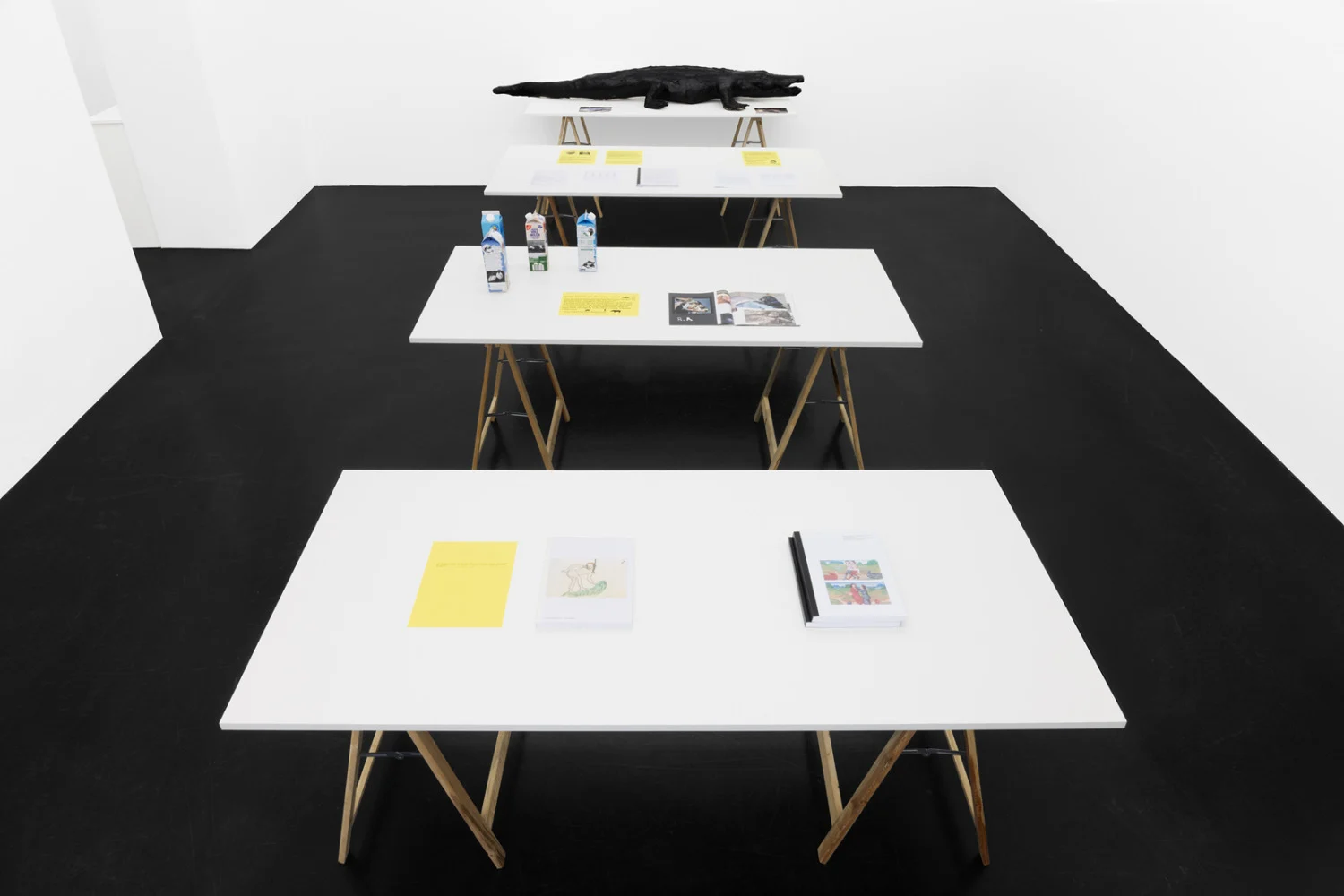 Food chain incl. prehistoric animals — Henrik Olesen — Exhibitions — Galerie Buchholz — Image 07